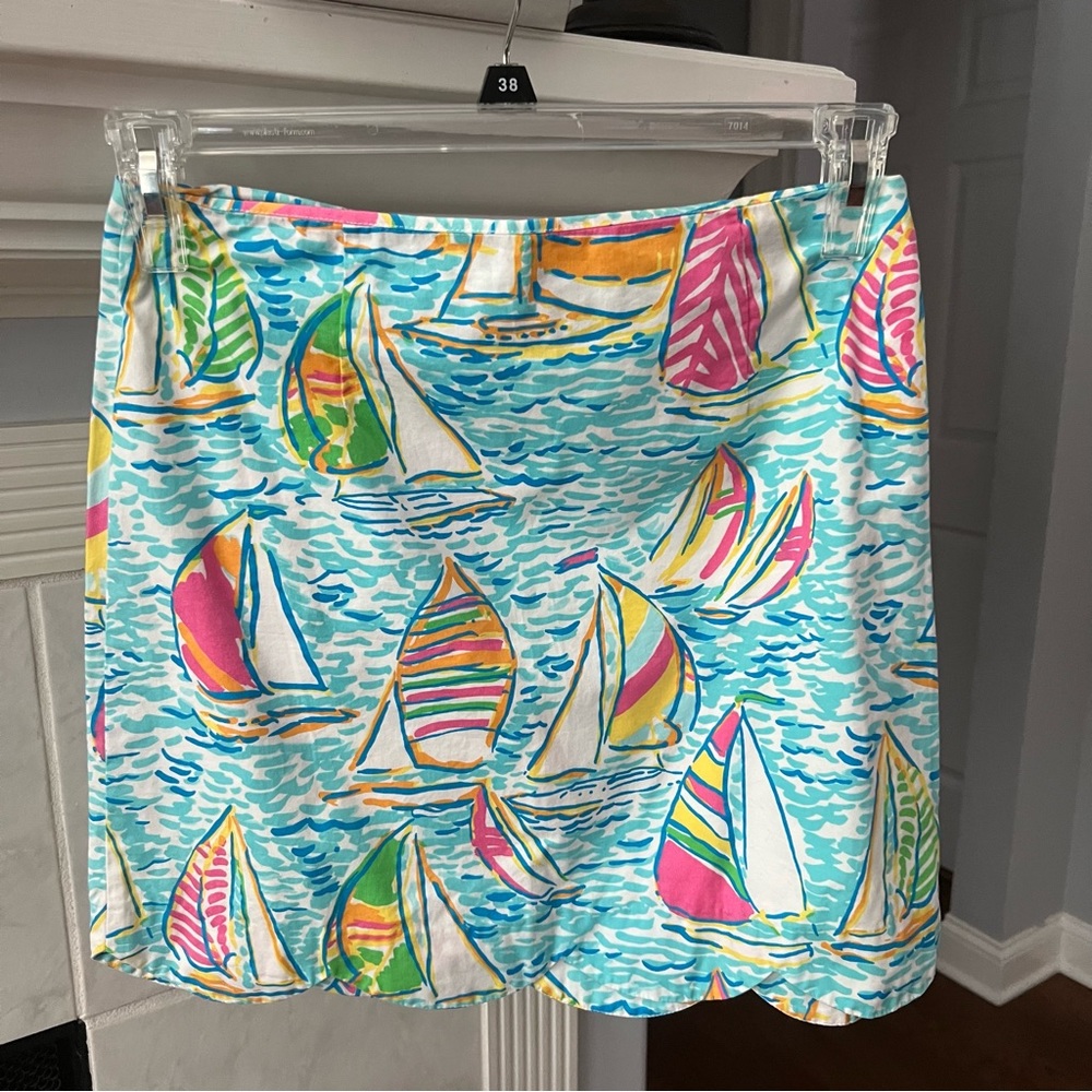 RARE Lilly‎ Pulitzer you gotta regatta Lynnie Skirt Sailboat scallop hem blue 2